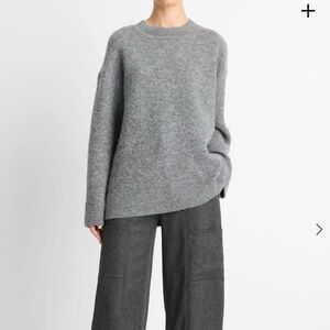 vince textured soft sculpted crew neck sweater M grey